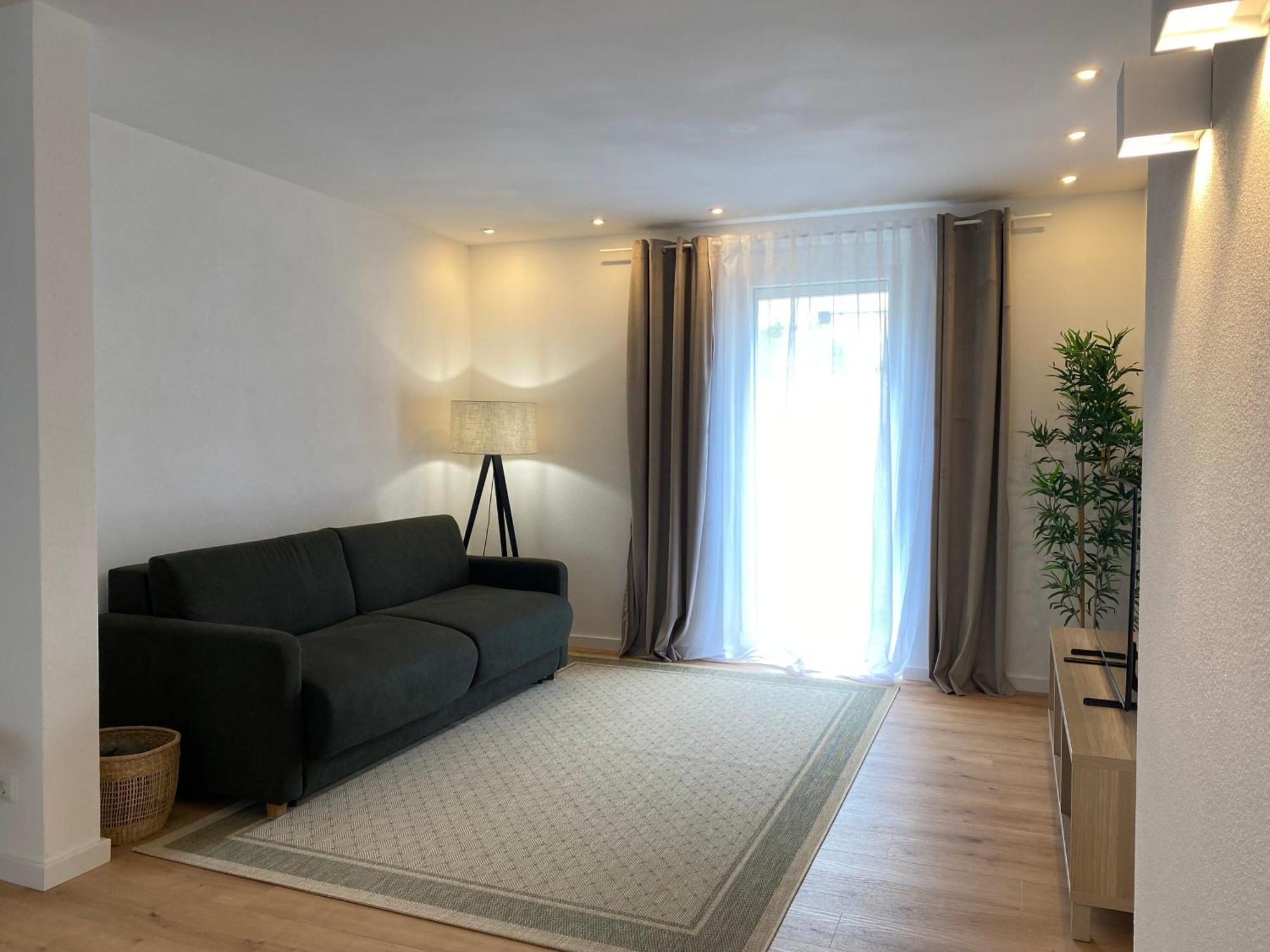 Modern Living Apartment - Naehe Krankenhaus, Altstadt, Bahnhof - 3-Zimmer Amberg Esterno foto