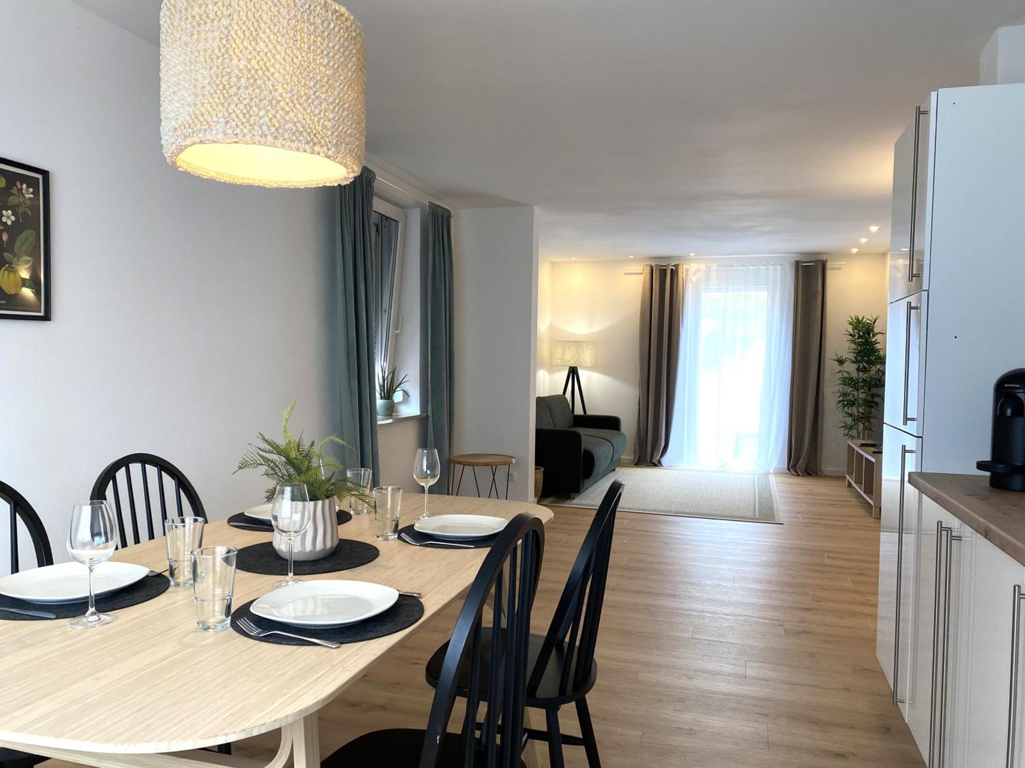 Modern Living Apartment - Naehe Krankenhaus, Altstadt, Bahnhof - 3-Zimmer Amberg Esterno foto
